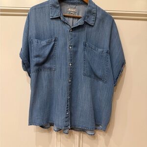 Tractr Chambray Blue Button-Up Denim Shirt